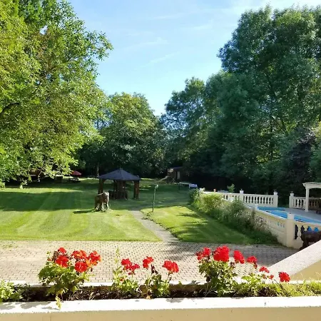 Villa Littleartcastle La Fere