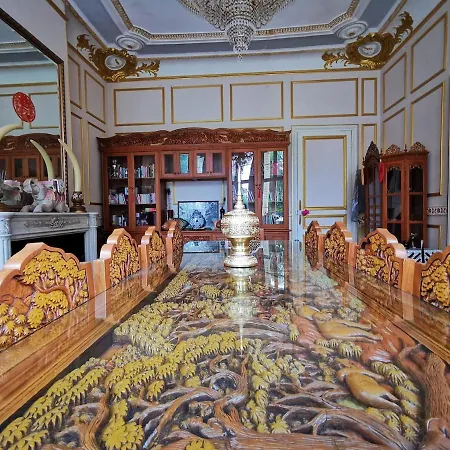 Littleartcastle Villa La Fere