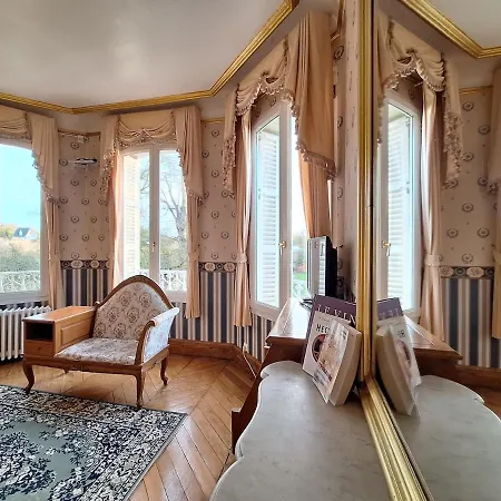 Littleartcastle Villa *